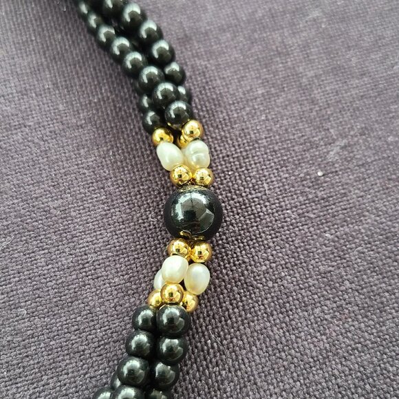 LIKE NEW Twisted Three Strands of Black Onyx and Pearl. - Picture 2 of 4